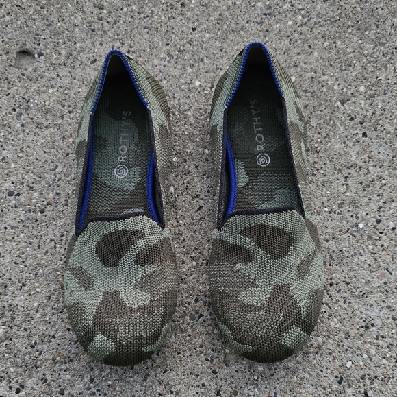 Rothys youth flats size 4Y - Picture 10 of 12
